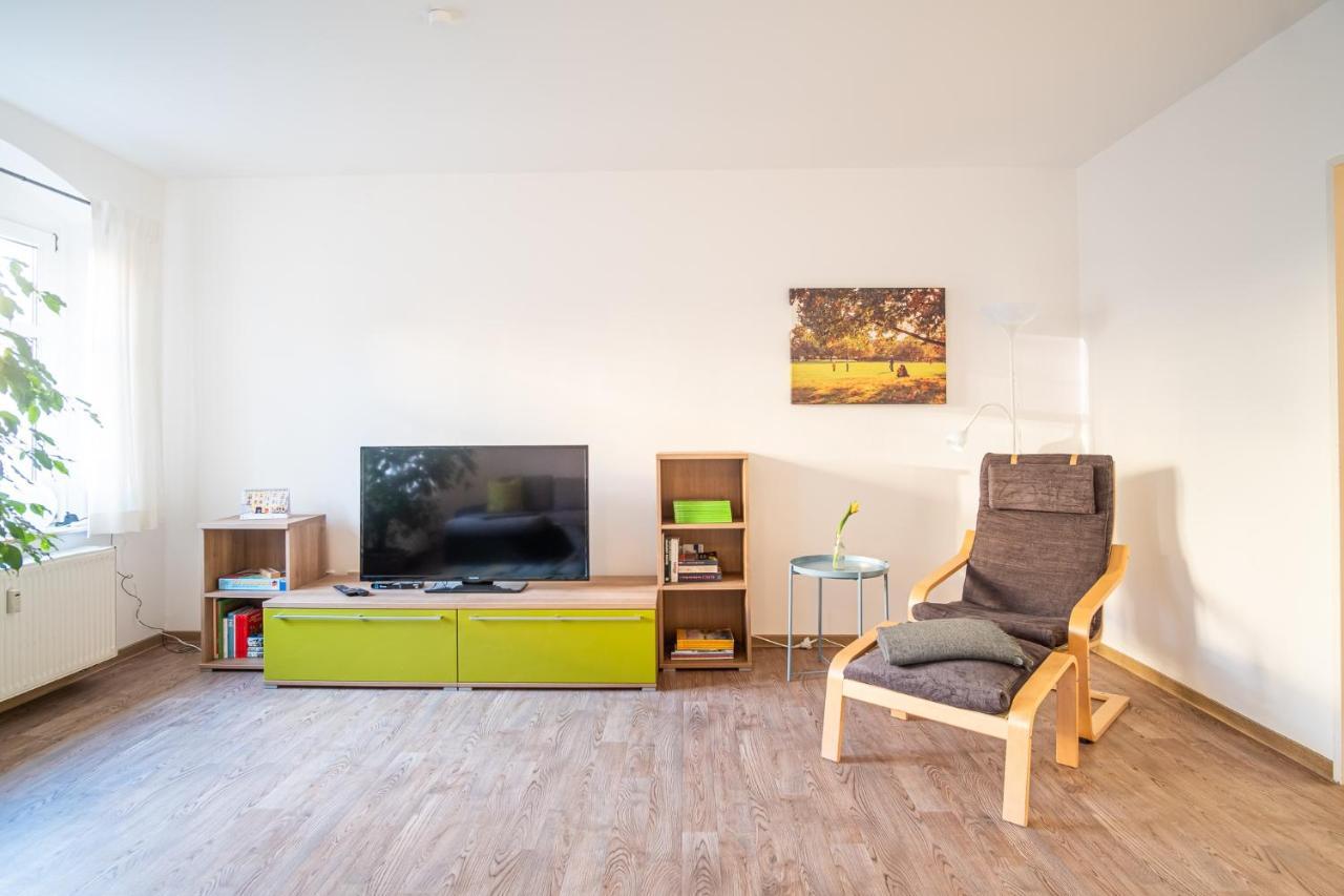 Helle Ferienwohnung Im Hinterhof Dresden Bagian luar foto