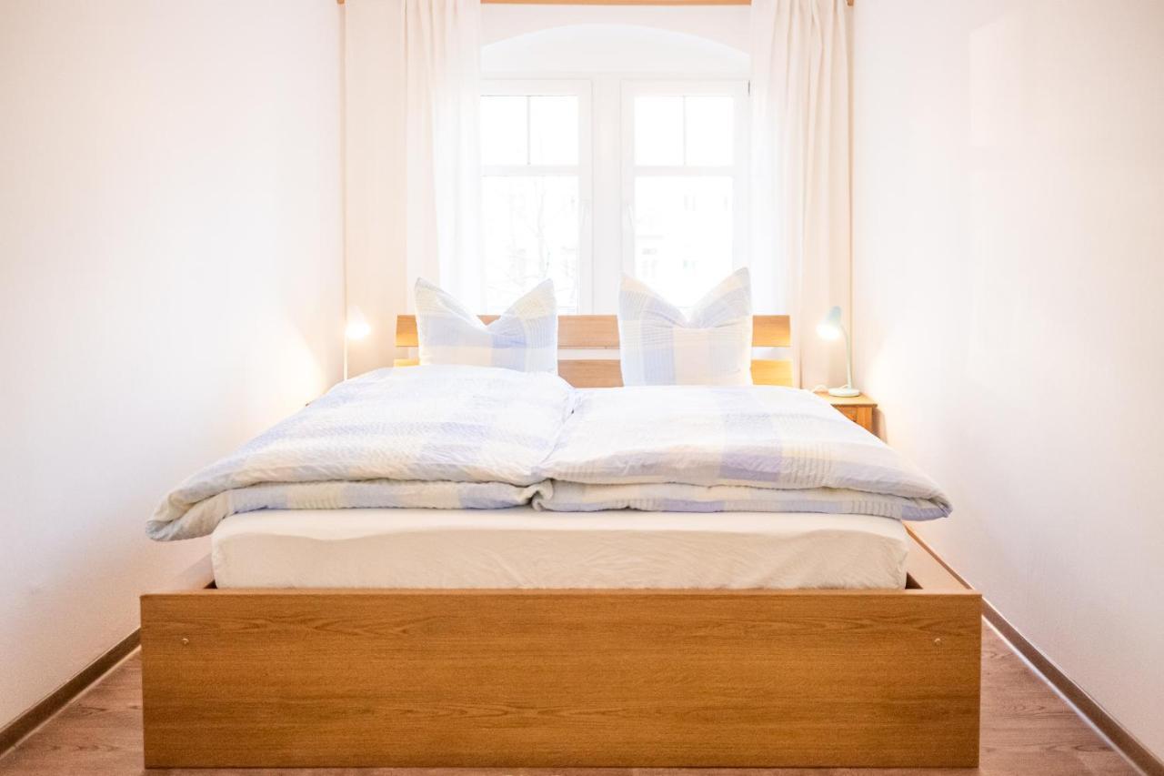 Helle Ferienwohnung Im Hinterhof Dresden Bagian luar foto