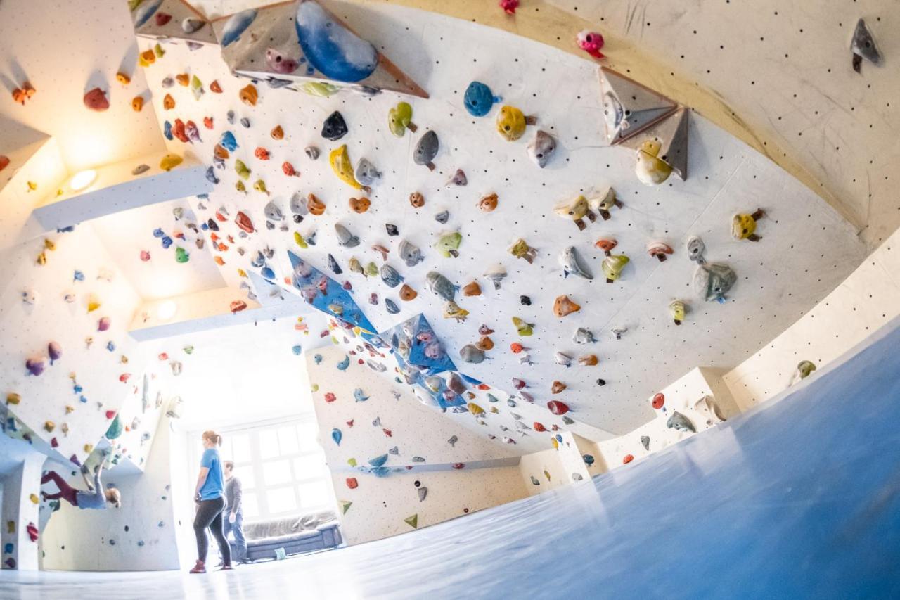 Helle Ferienwohnung Im Hinterhof Dresden Bagian luar foto